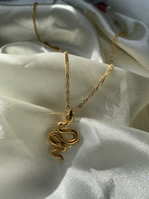 Load image into Gallery viewer, Serpent Necklace
